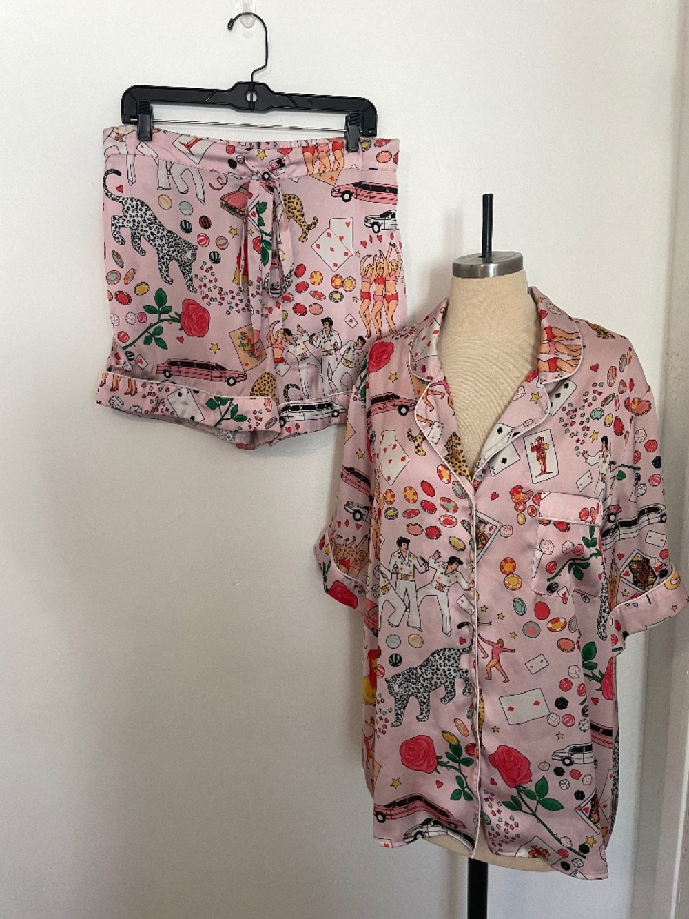 Karen Mabon Pink Satin Las Vegas Elvis Print PJ Pajama Shorts Set, Women's Large